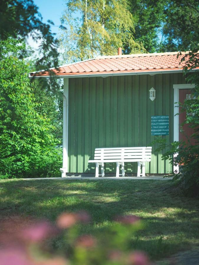 Bjoerkbackens Stugby I Vimmerby Exterior photo